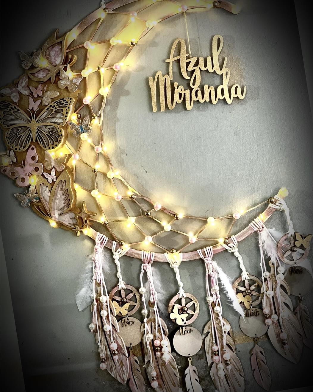 Atrapasueños luna con mariposas iluminado para niña