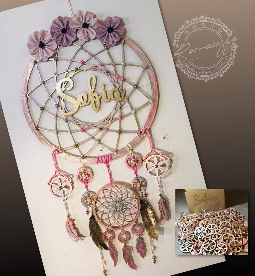 Atrapasueños personalizado con luna y flores - Romanzza