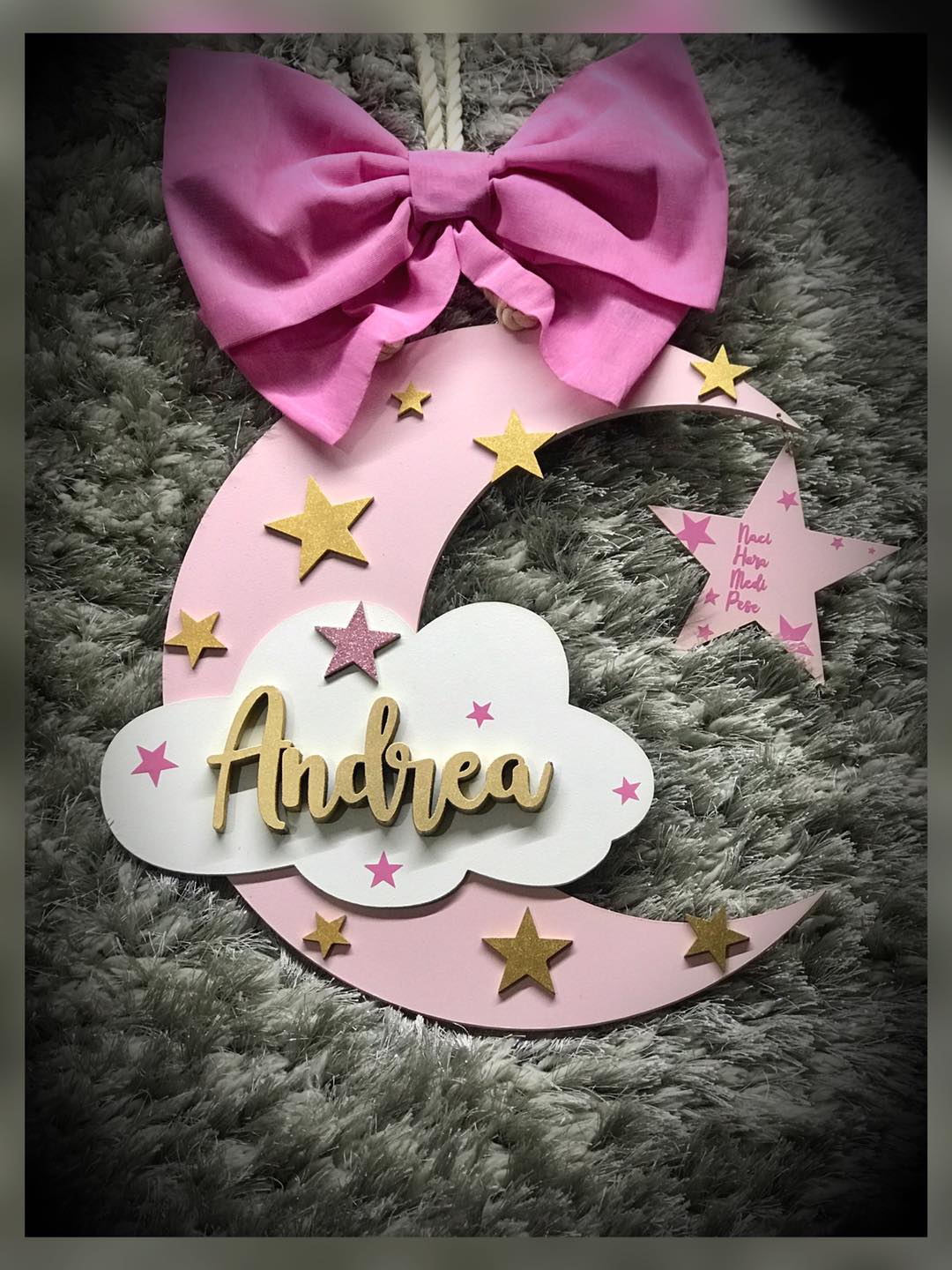 Colgante de maternidad Luna y estrellas en tonos neutros unisex — Romanzza Monterrey